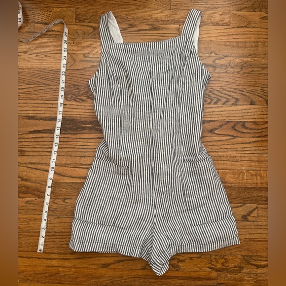 Reformation Pants - Reformation Eve 100% linen Romper Charcoal and White Striped 6 like new